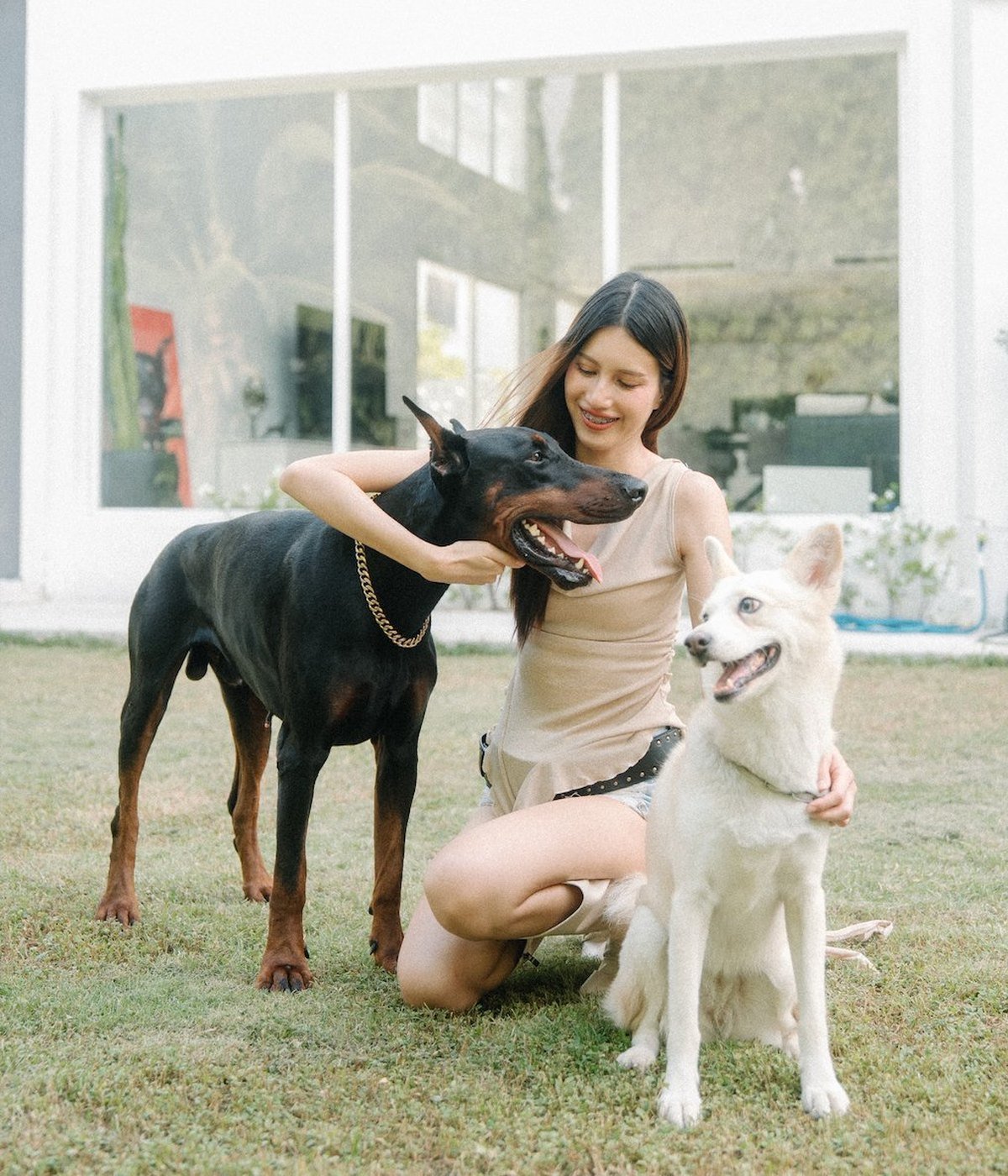 Parisa Fellone — Bangkok makeup artist and founder of Make Up Is My Buddy